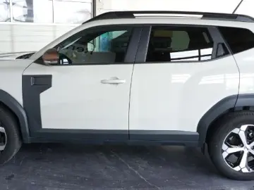 DACIA DUSTER 1.6 HEV 140 Journey
