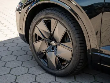 Touareg R-Line V6 TDI AHK Pano StandH Allrdlnkg