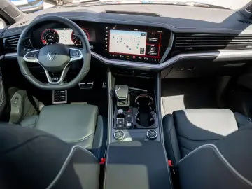 Touareg R-Line V6 TDI AHK Pano StandH Allrdlnkg