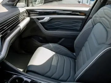 Touareg R-Line V6 TDI AHK Pano StandH Allrdlnkg