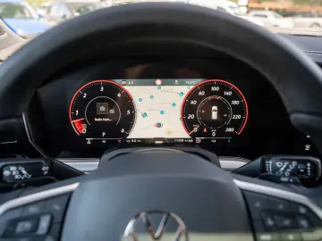 Touareg R-Line V6 TDI AHK Pano StandH Allrdlnkg
