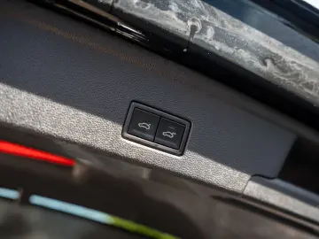Touareg R-Line V6 TDI AHK Pano StandH Allrdlnkg