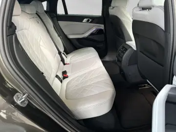 X6 xDrive30d M Sport Pro|AHK|22