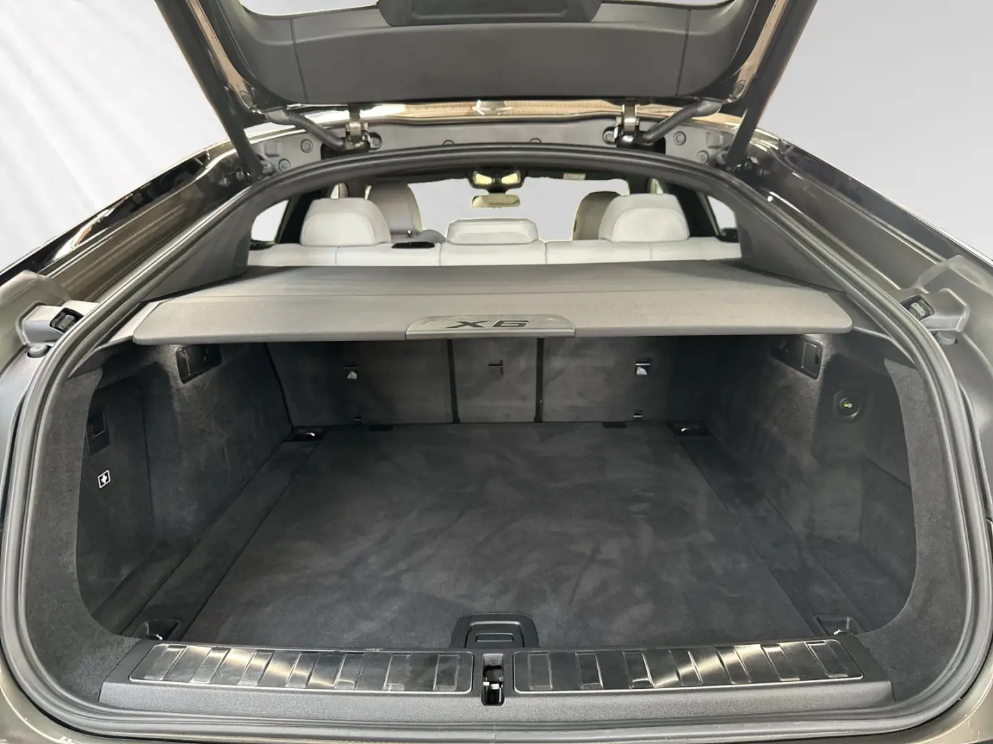 X6 xDrive30d M Sport Pro|AHK|22