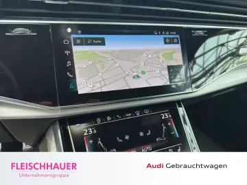 Q8 50 TDI quattro S line HUD Luftfederung  Stand