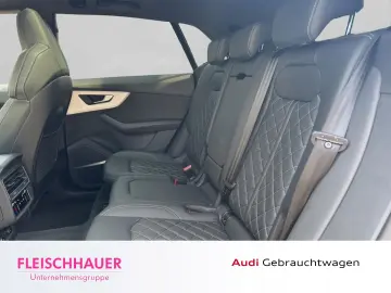 Q8 50 TDI quattro S line HUD Luftfederung  Stand