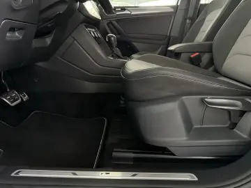Tiguan Allspace R-LINE 4M |PANO |AHK |HUD |360°