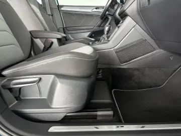 Tiguan Allspace R-LINE 4M |PANO |AHK |HUD |360°