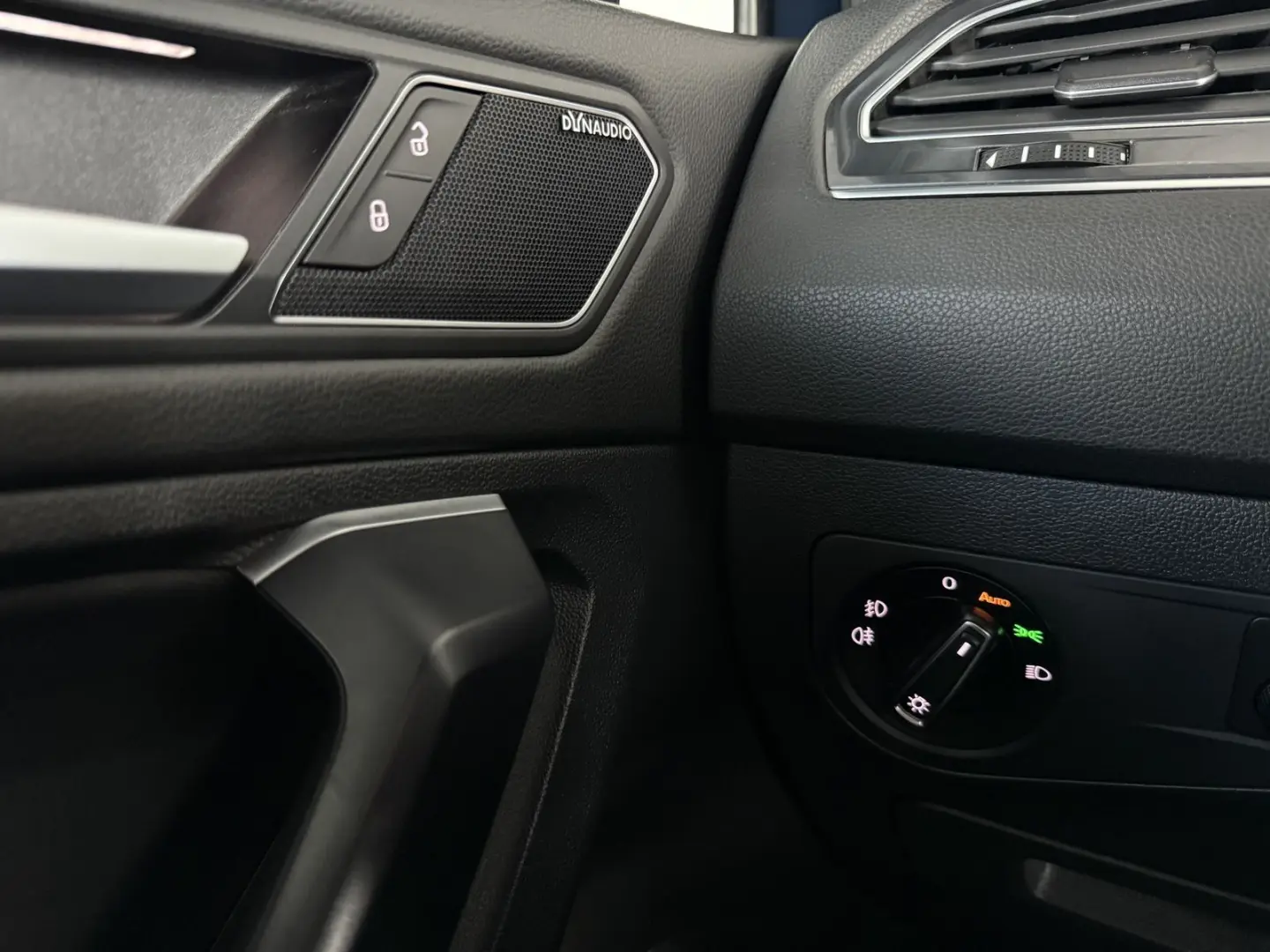 Tiguan Allspace R-LINE 4M |PANO |AHK |HUD |360°