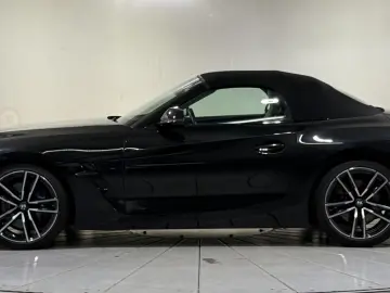 Z4 sDrive30i M Sportpaket ACC DA PA RFK HUD HK
