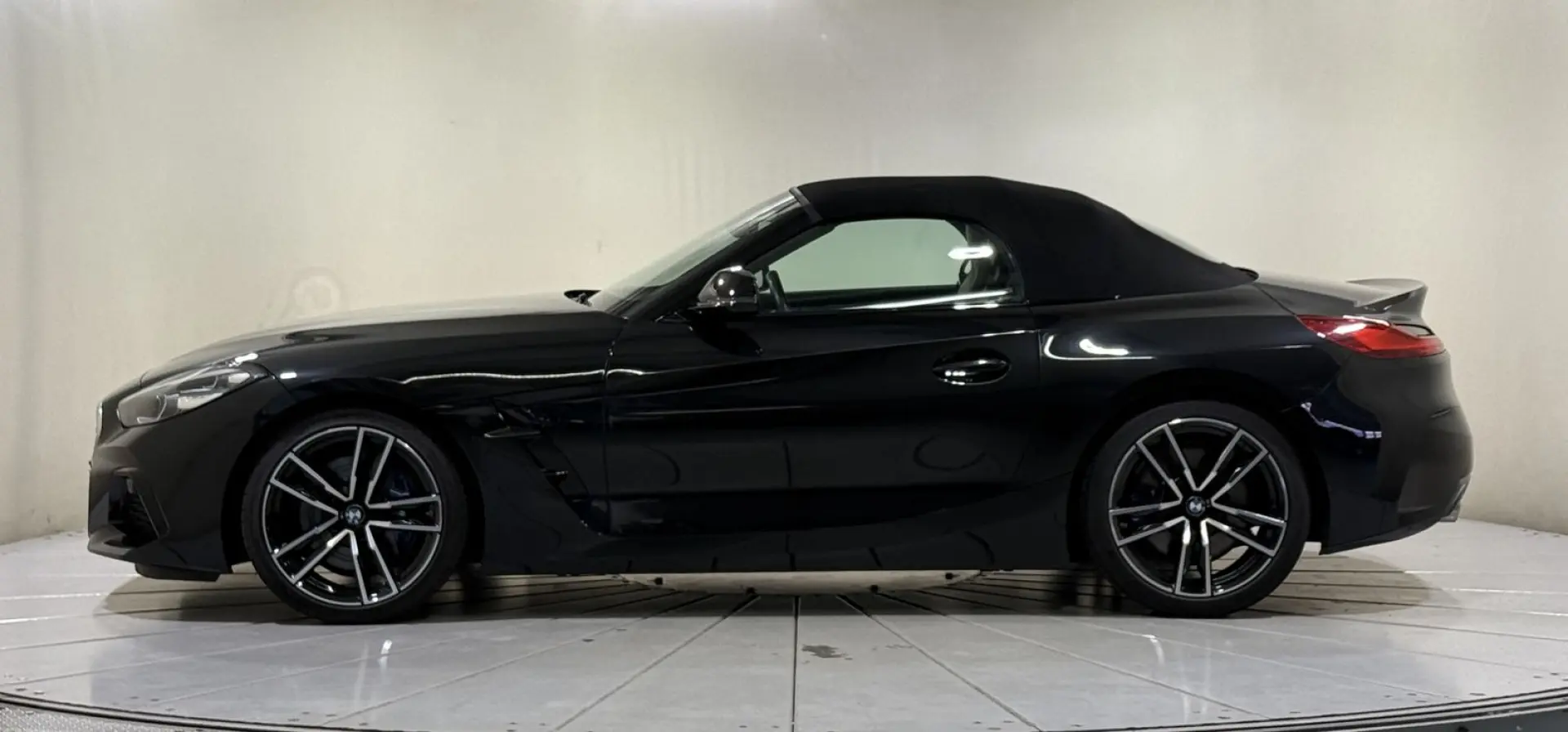 Z4 sDrive30i M Sportpaket ACC DA PA RFK HUD HK