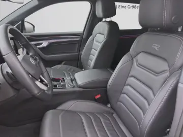 Touareg 3.0 TDI DSG 4M R-LINE AHK LUFT HuD LM19