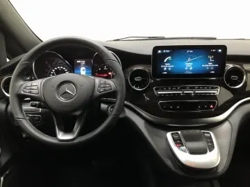 V 300 d Avantgarde Ed lang Pano*AHK*Distr*8 Sitz