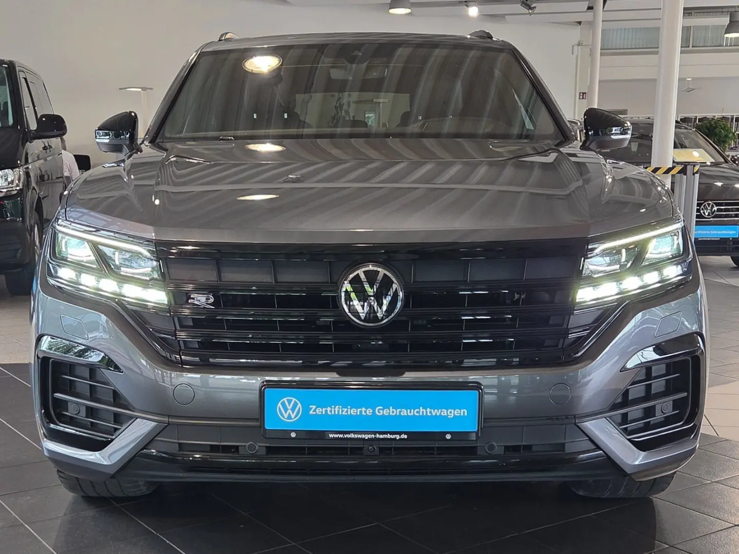 Touareg 3.0 V6 TDI R-Line 4Motion DSG Pano AHK M