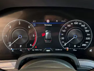 Touareg 3.0 V6 TDI R-Line 4Motion DSG Pano AHK M