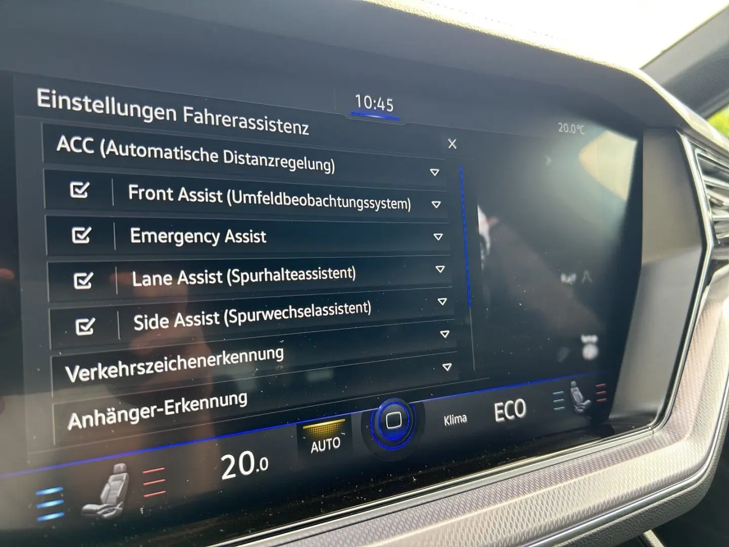 Touareg 3.0 TSI eHybrid R-Line 4M AHK Luft Pano