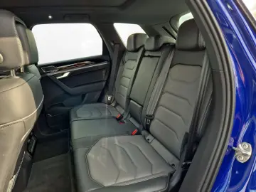 Touareg 3.0 TDI R-Line AHK Pano