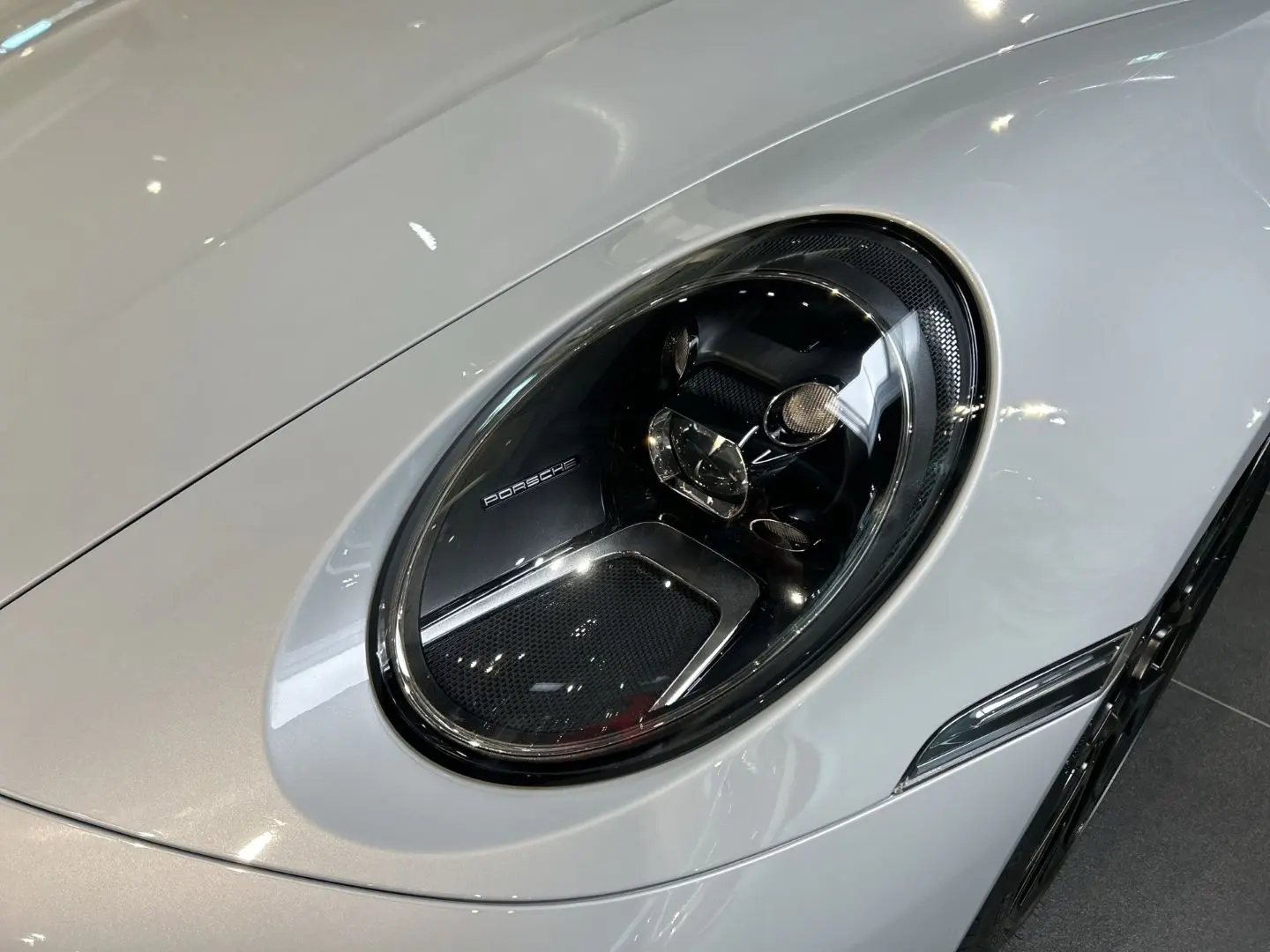 992 911 Carrera 4S Sportabgasanlage LED BOSE