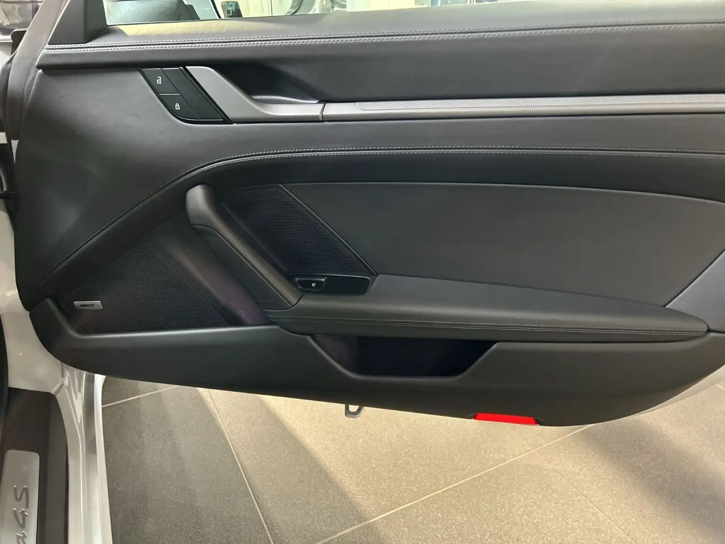 992 911 Carrera 4S Sportabgasanlage LED BOSE