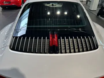 992 911 Carrera 4S Sportabgasanlage LED BOSE