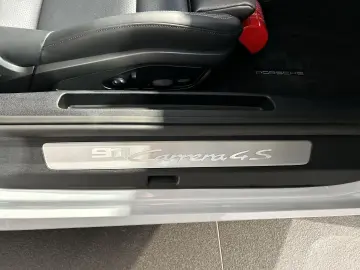 992 911 Carrera 4S Sportabgasanlage LED BOSE