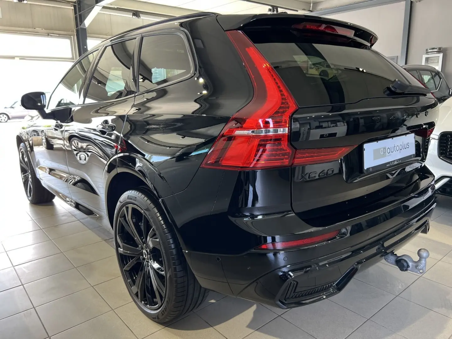 XC60 T6 Plus Black Edition Recharge AWD AHK 360°