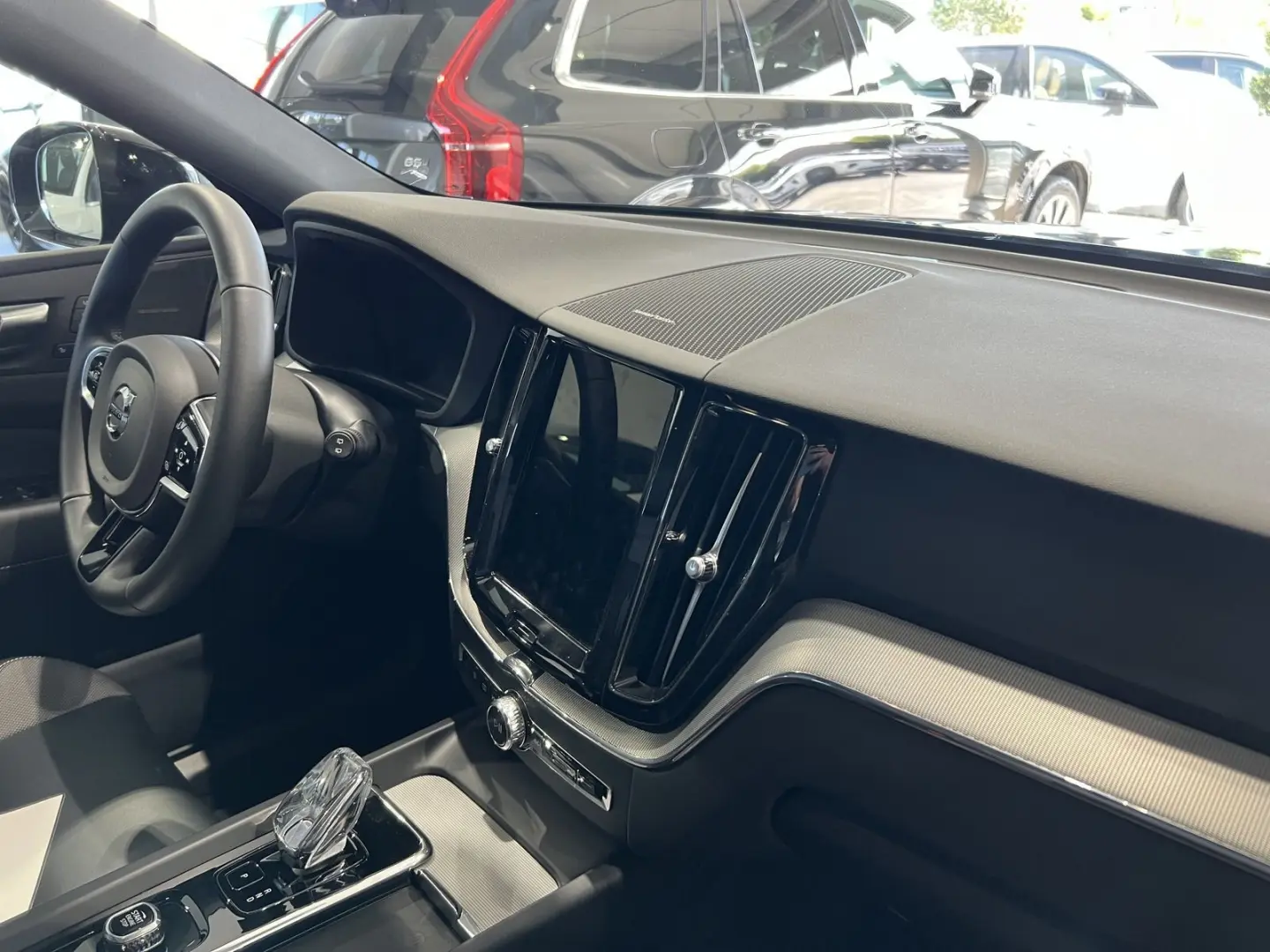 XC60 T6 Plus Black Edition Recharge AWD AHK 360°