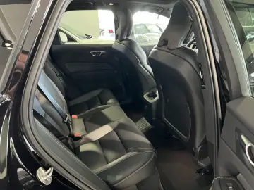 XC60 T6 Plus Black Edition Recharge AWD AHK 360°