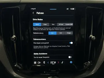 XC60 T6 Plus Black Edition Recharge AWD AHK 360°