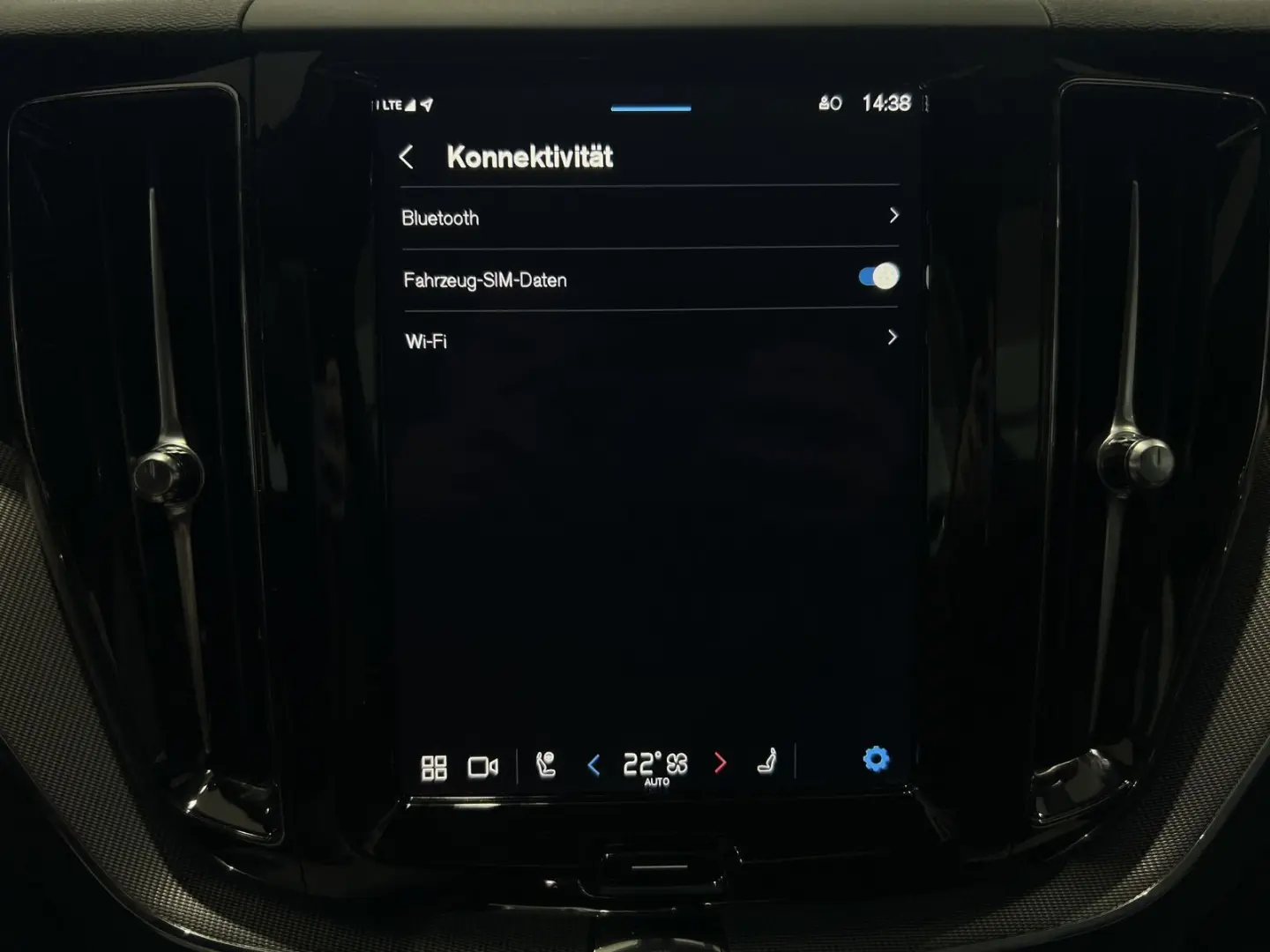 XC60 T6 Plus Black Edition Recharge AWD AHK 360°