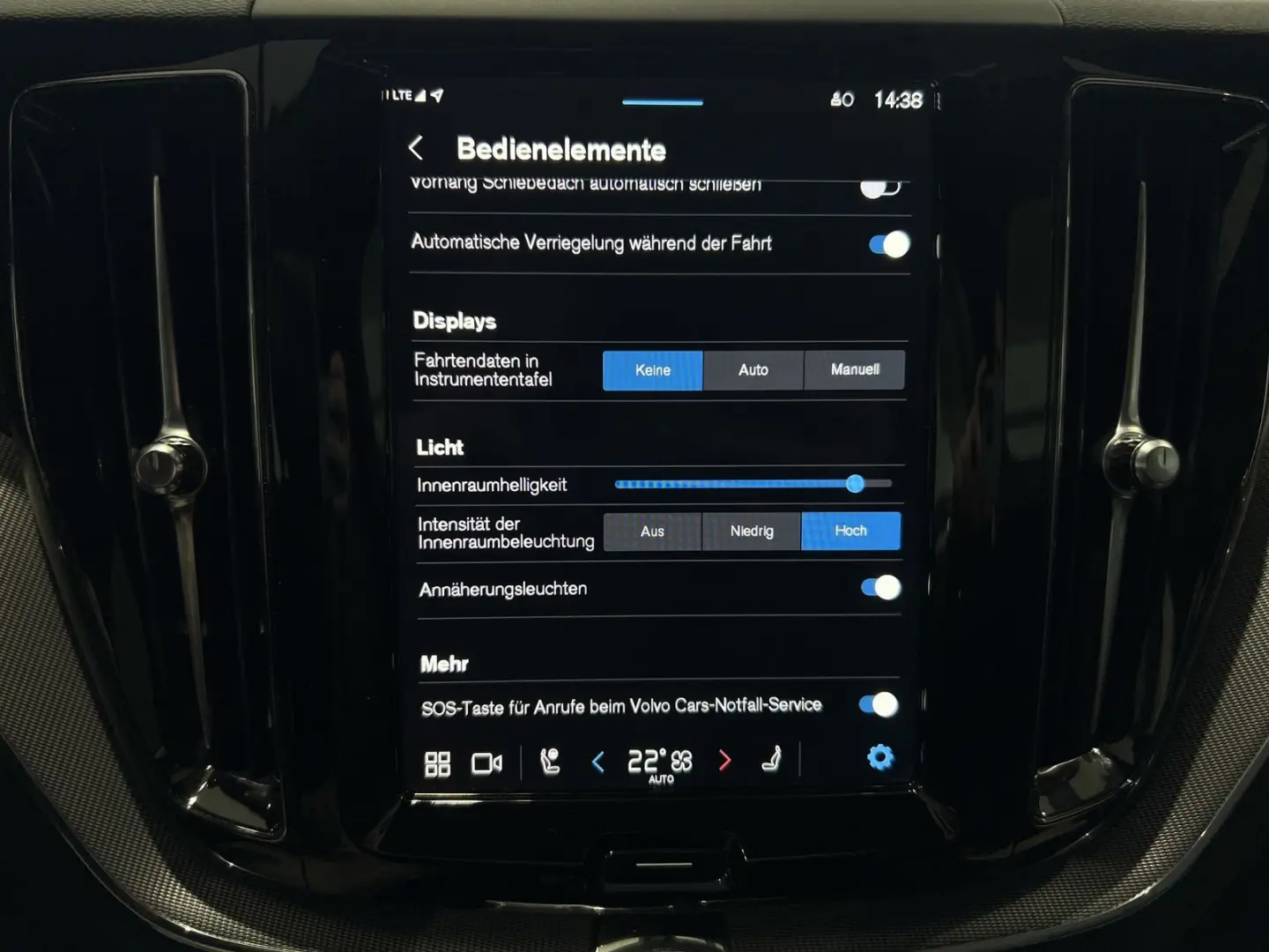 XC60 T6 Plus Black Edition Recharge AWD AHK 360°