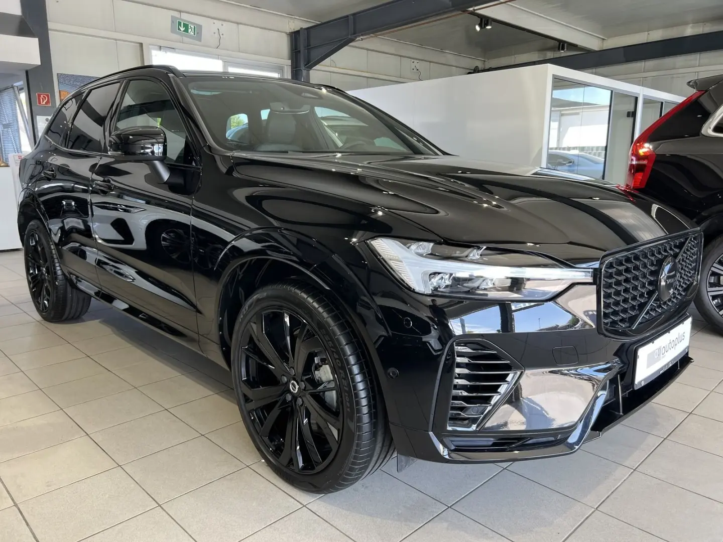 XC60 T6 Plus Black Edition Recharge AWD AHK 360°