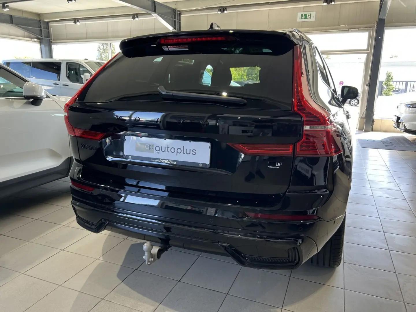 XC60 T6 Plus Black Edition Recharge AWD AHK 360°