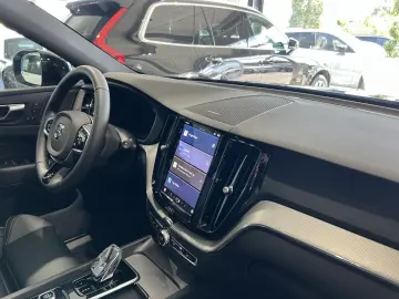 XC60 T6 Plus Black Edition Recharge AWD AHK 360°