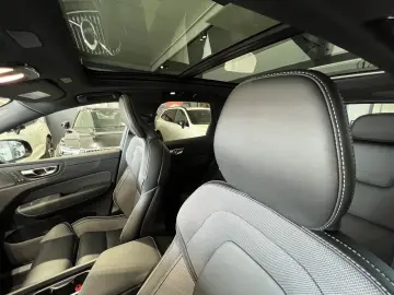 XC60 T6 Plus Black Edition Recharge AWD AHK 360°