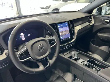 XC60 T6 Plus Black Edition Recharge AWD AHK 360°