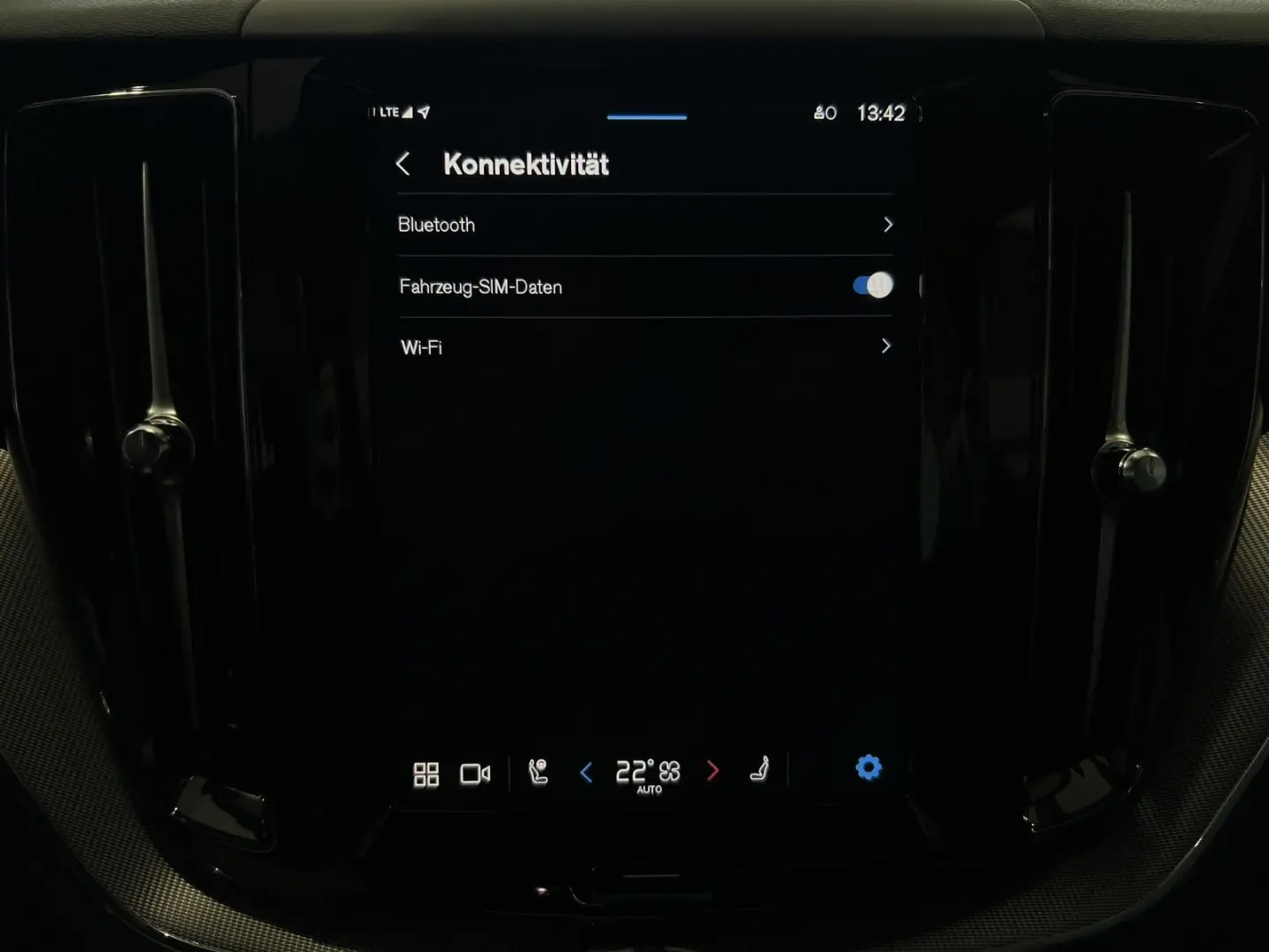 XC60 T6 Plus Black Edition Recharge AWD AHK 360°