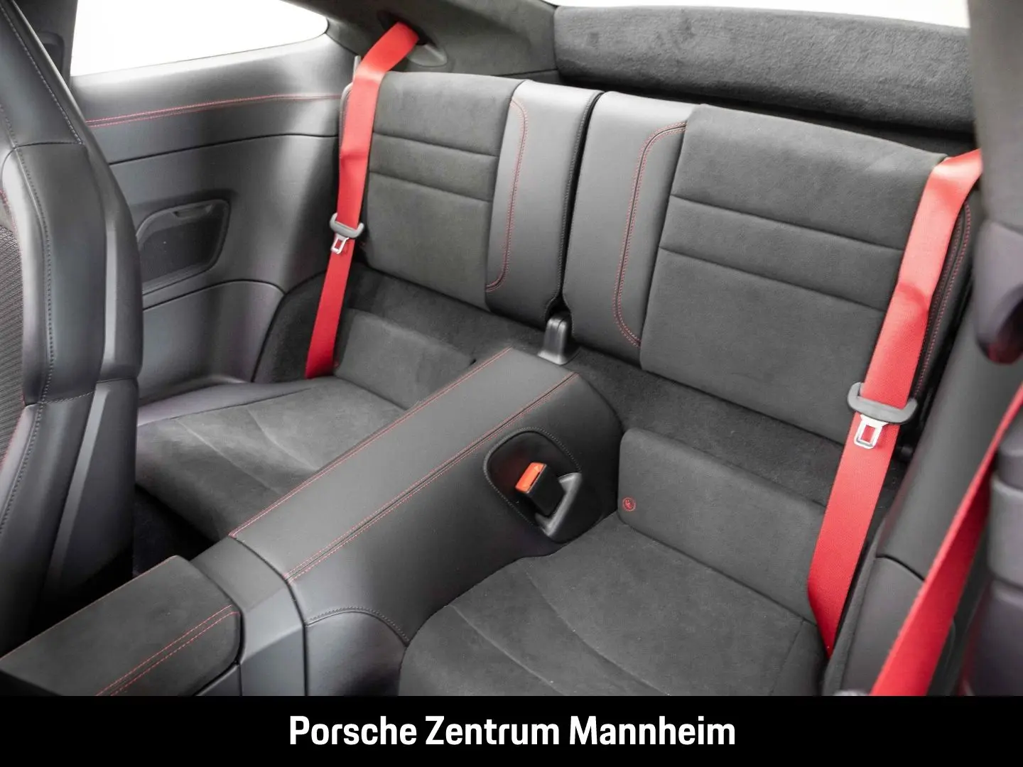 992 -2 911 Carrera 4 GTS HD-Matrix 18-Wege Lift 