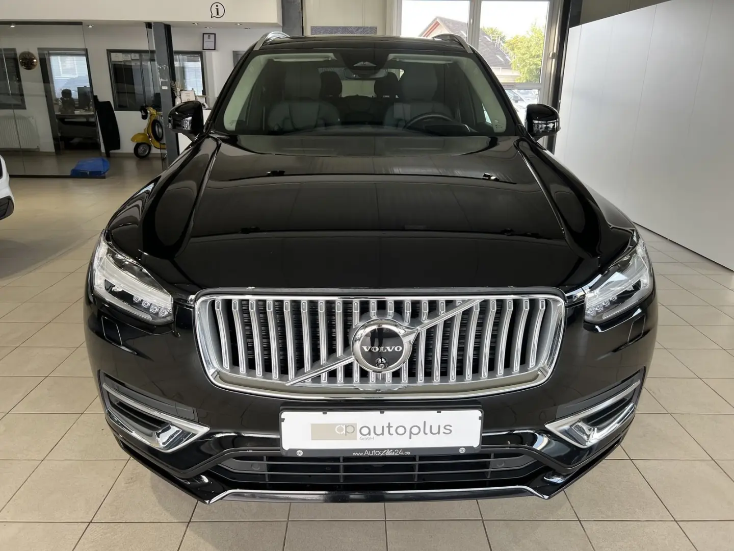 XC90 T8 Ultimate Bright Recharge AWD AHK B&W 360