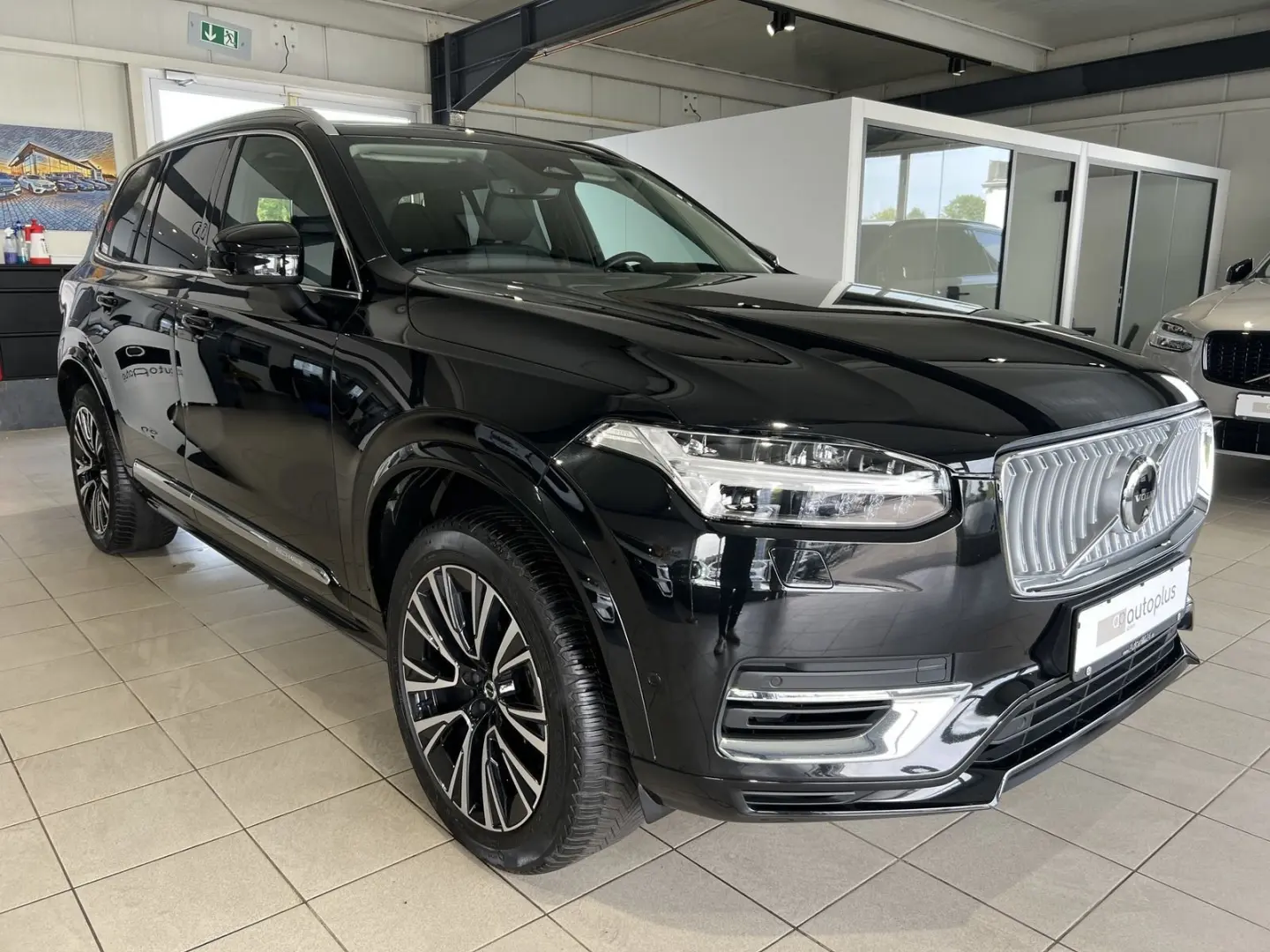 XC90 T8 Ultimate Bright Recharge AWD AHK B&W 360