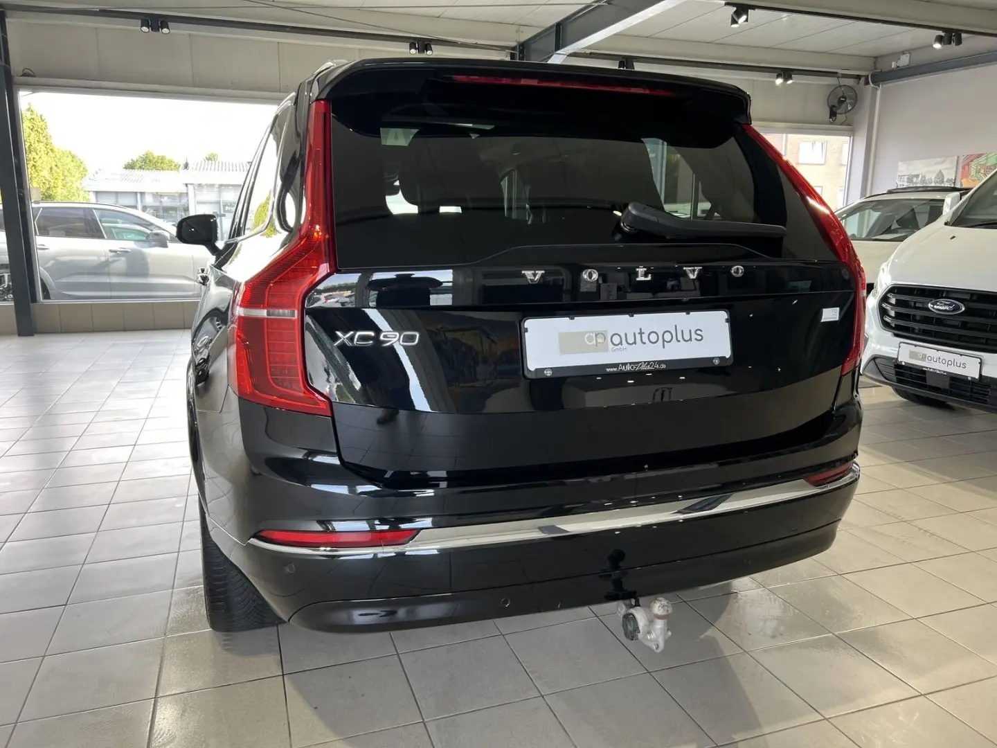 XC90 T8 Ultimate Bright Recharge AWD AHK B&W 360