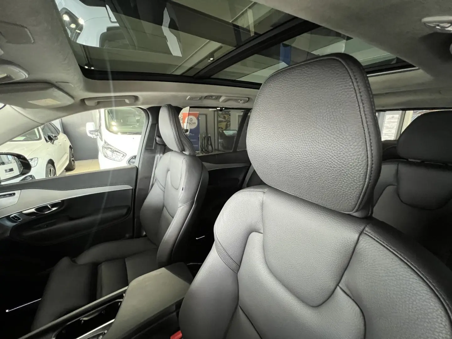 XC90 T8 Ultimate Bright Recharge AWD AHK B&W 360
