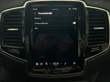 XC90 T8 Ultimate Bright Recharge AWD AHK B&W 360