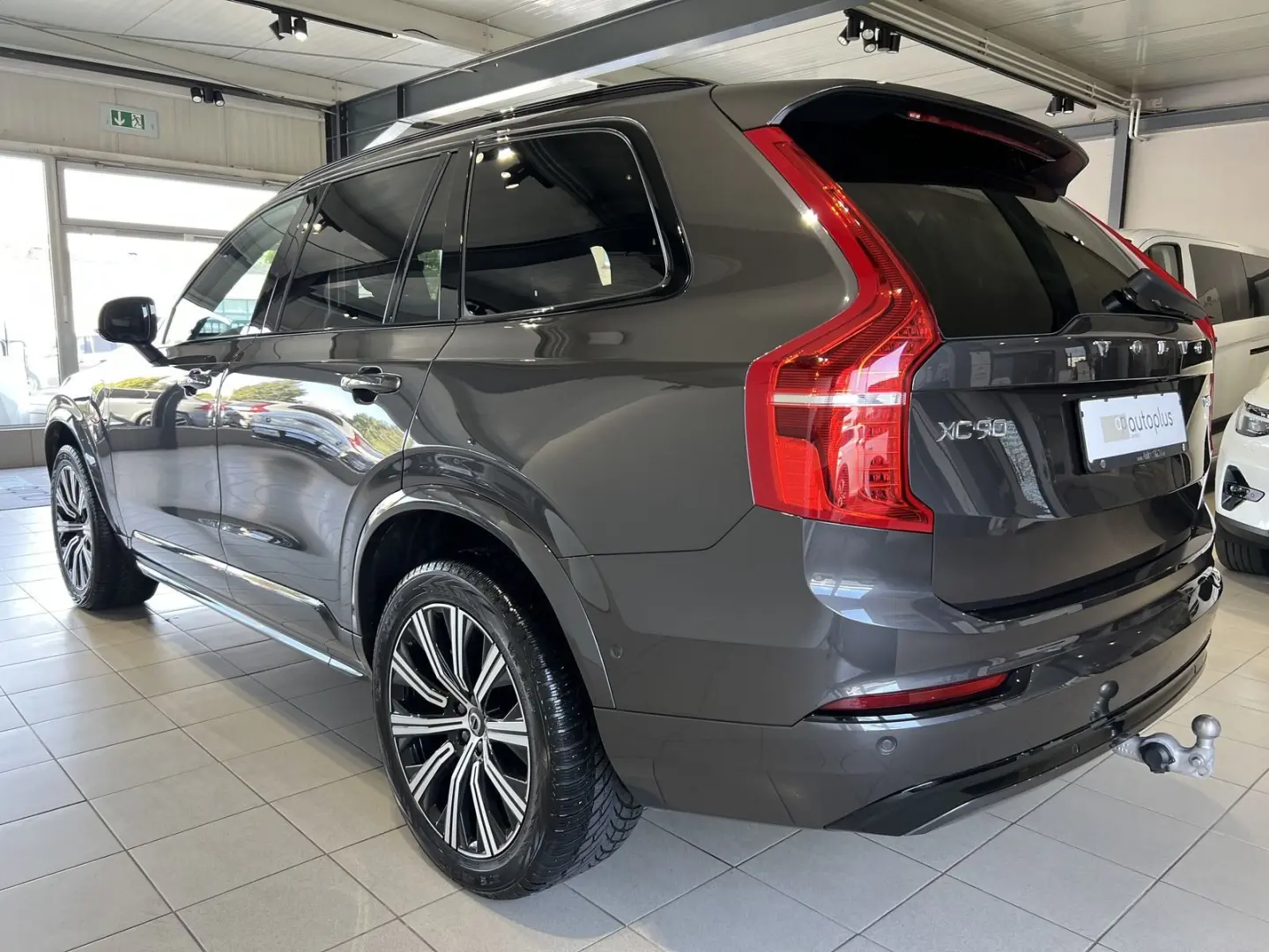 XC90 T8 Plus Dark Recharge AWD AHK Pano 360°