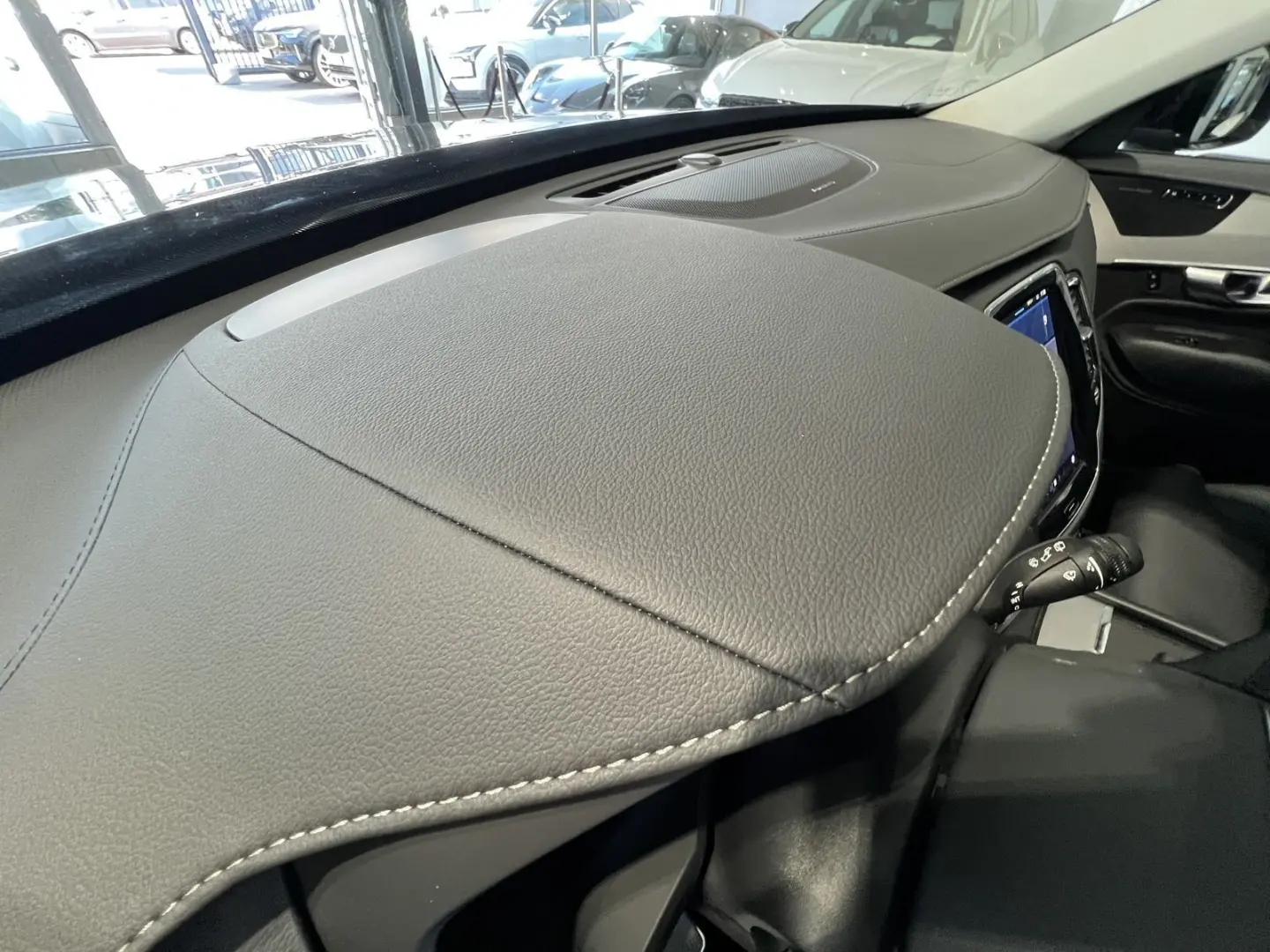 XC90 T8 Plus Dark Recharge AWD AHK Pano 360°