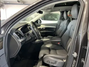 XC90 T8 Plus Dark Recharge AWD AHK Pano 360°