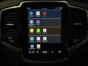 XC90 T8 Plus Dark Recharge AWD AHK Pano 360°