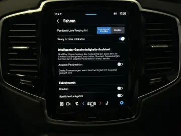 XC90 T8 Plus Dark Recharge AWD AHK Pano 360°