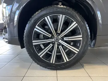 XC90 T8 Plus Dark Recharge AWD AHK Pano 360°