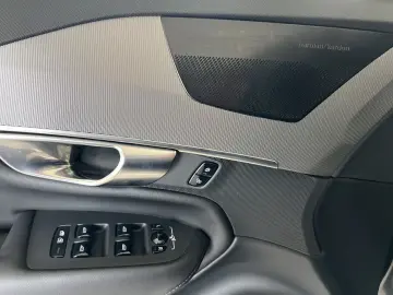 XC90 T8 Core Recharge AWD BLIS AHK H/K WinterPkt